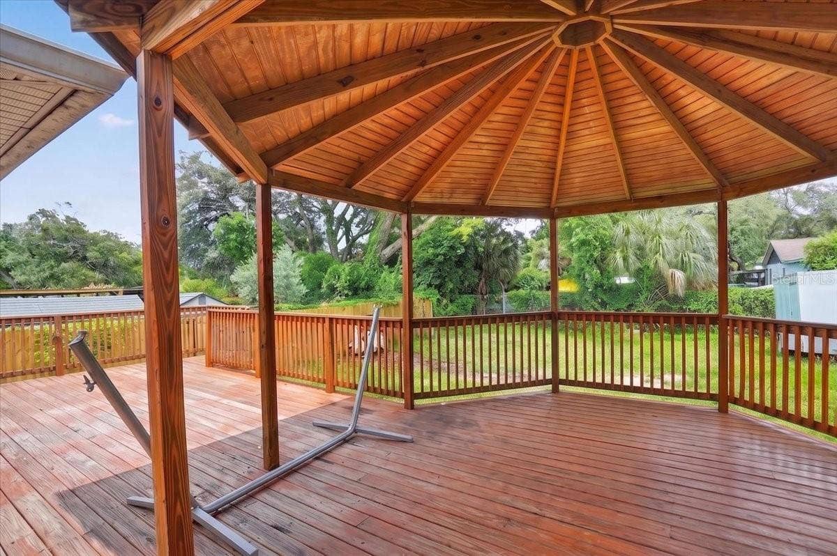 1607 E LINEBAUGH AVENUE, Tampa, FL 33612