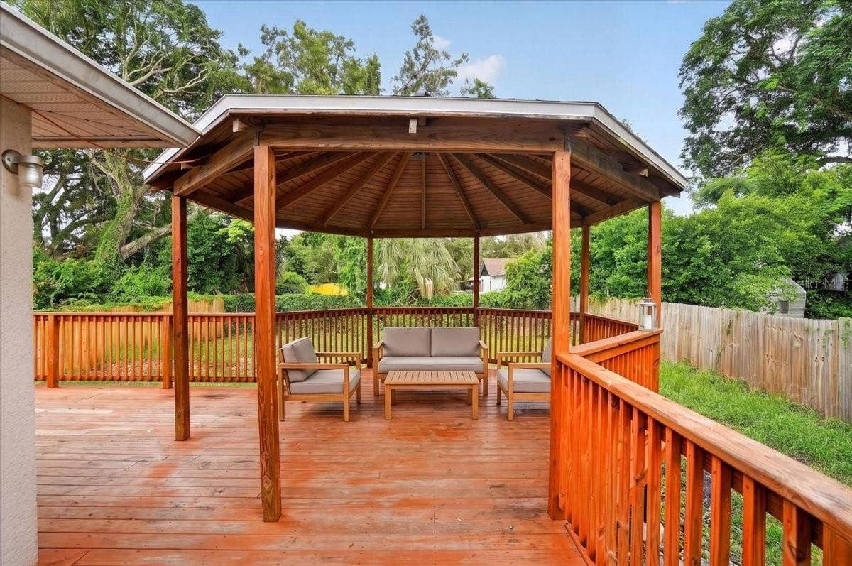 1607 E LINEBAUGH AVENUE, Tampa, FL 33612