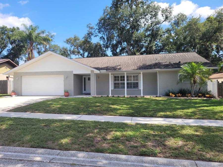Property photo for 1104 RIFLECREST AVENUE, Valrico, FL