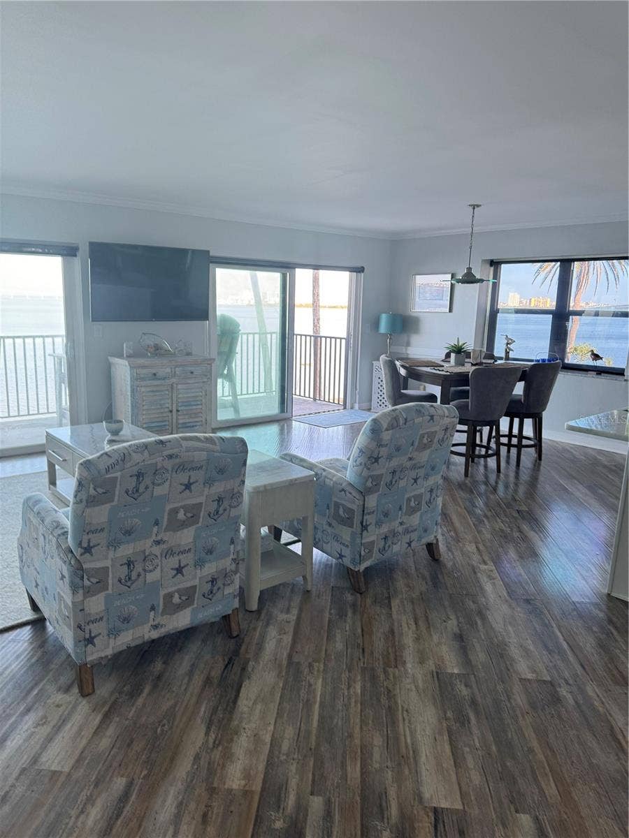 9 TURNER STREET, #11, Clearwater, FL 33756 9 TURNER STREET, #11, Clearwater, FL 33756
