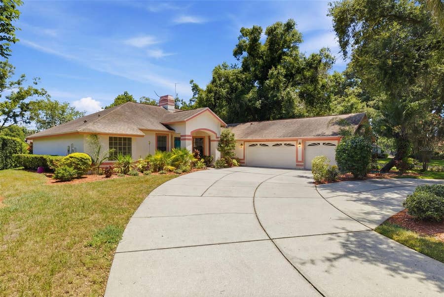 Property photo for 16501 BLENHEIM DRIVE, Lutz, FL