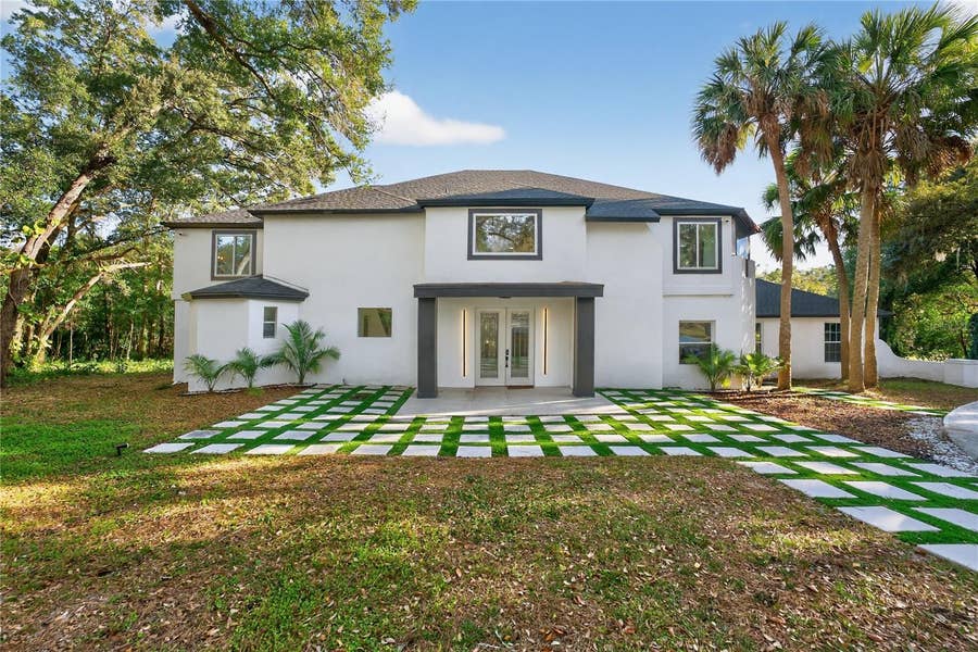 Property photo for 305 SWEETWATER CLUB CIRCLE, Longwood, FL