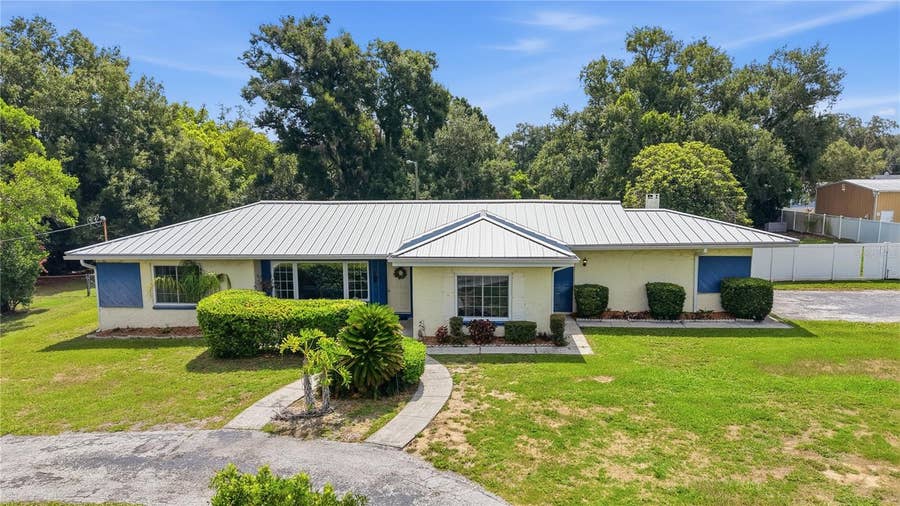 Property photo for 1011 EMERALD DRIVE, Brandon, FL