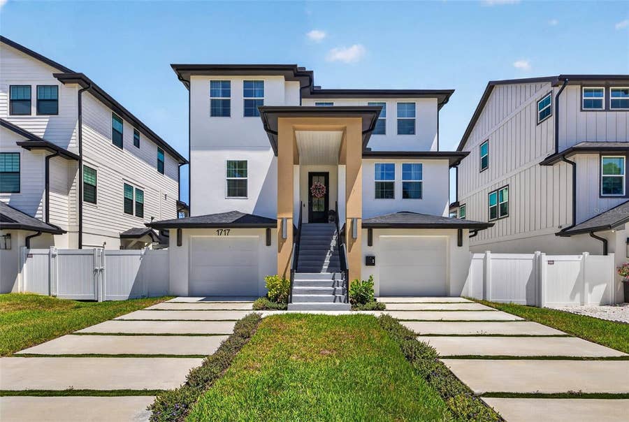 Property photo for 1717 MASSACHUSETTS AVENUE NE, St Petersburg, FL