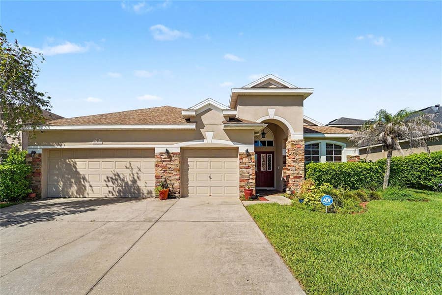 Property photo for 27236 HOLLYBROOK TRAIL, Wesley Chapel, FL