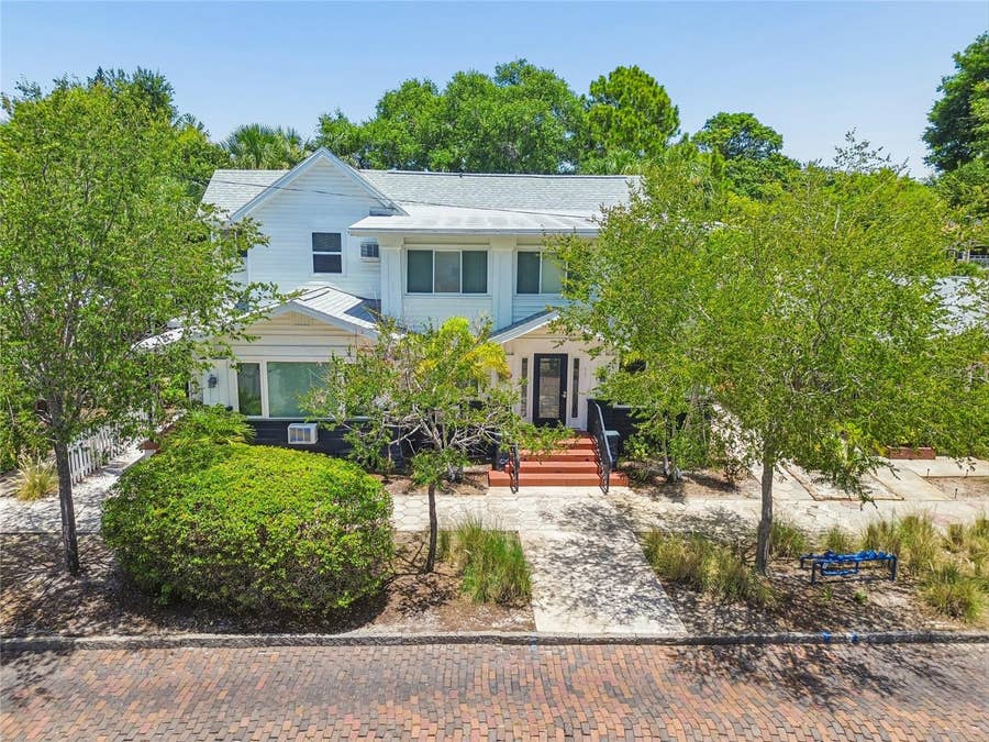 Property photo for 255 6TH AVENUE N, St Petersburg, FL