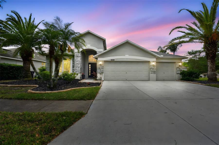 Property photo for 8208 PINEWOOD RUN COURT, Tampa, FL