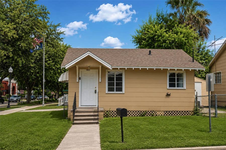 Property photo for 38443 6TH AVENUE, Zephyrhills, FL