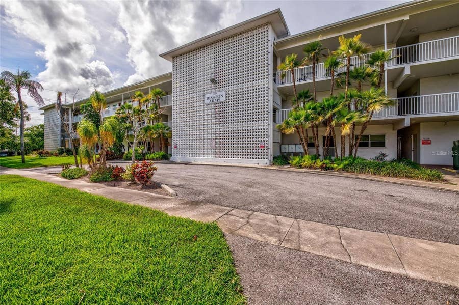 Property photo for 5155 9TH AVENUE N, #302, St Petersburg, FL