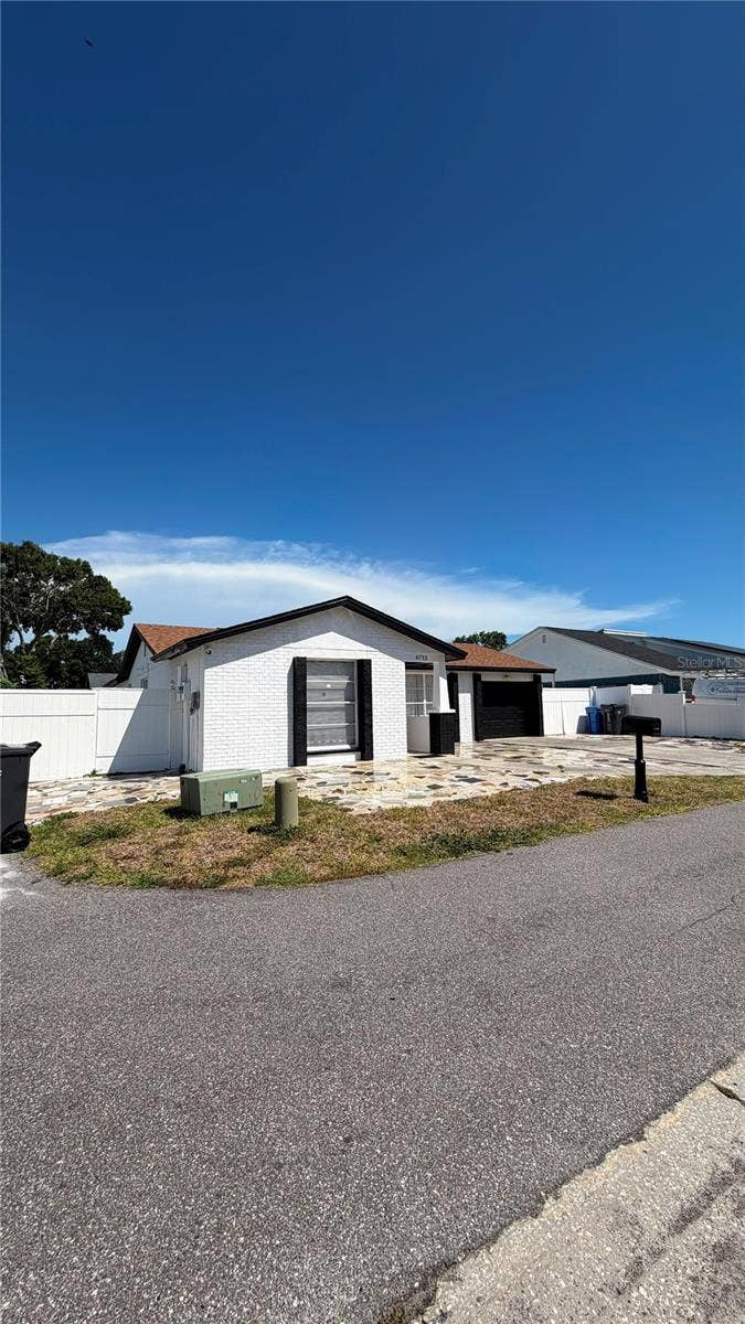 Property photo for 6713 WILLOW SPRING COURT, Tampa, FL