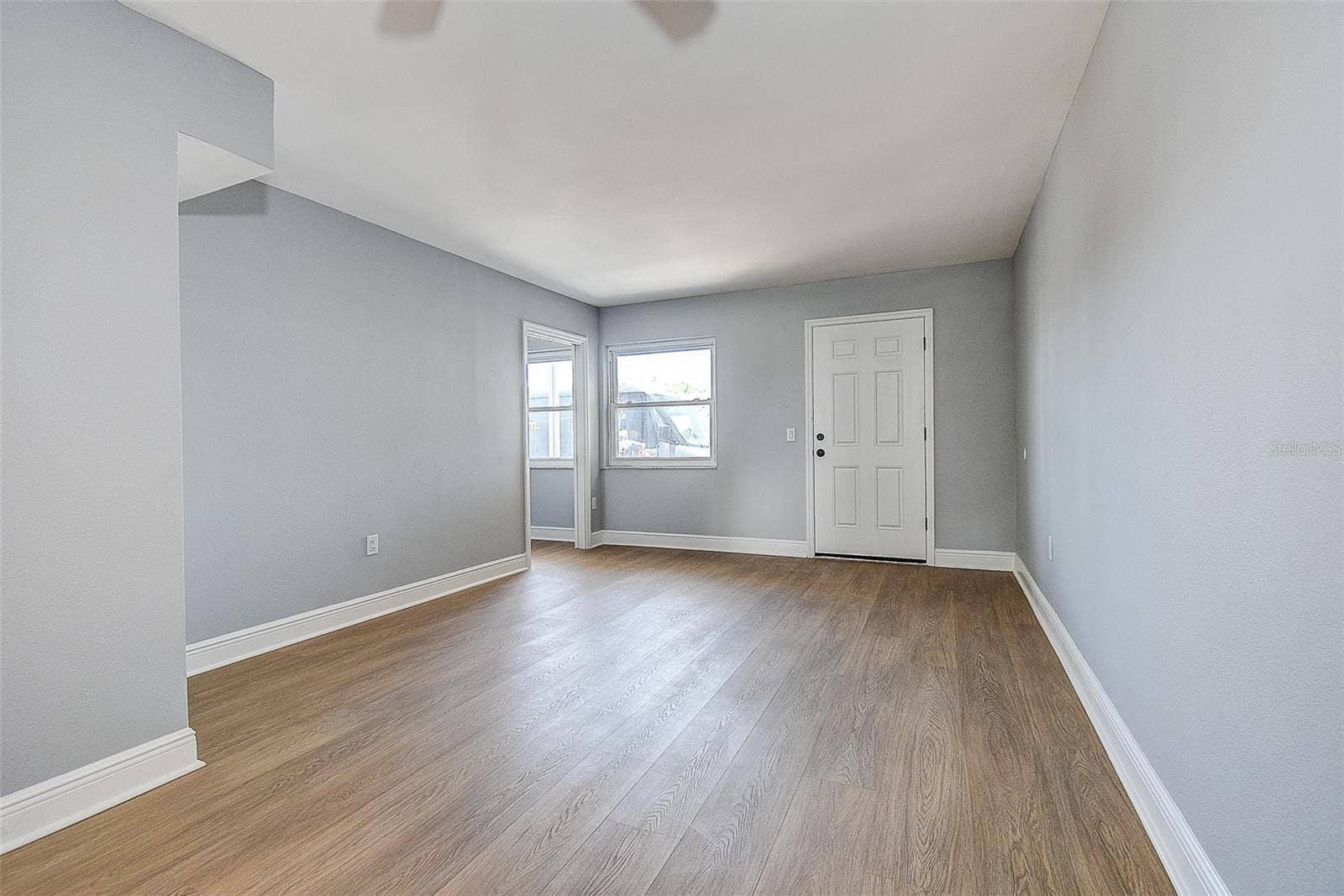 1819 SHORE DRIVE S, #110, South Pasadena, FL 33707 Living Room/Dining Area
