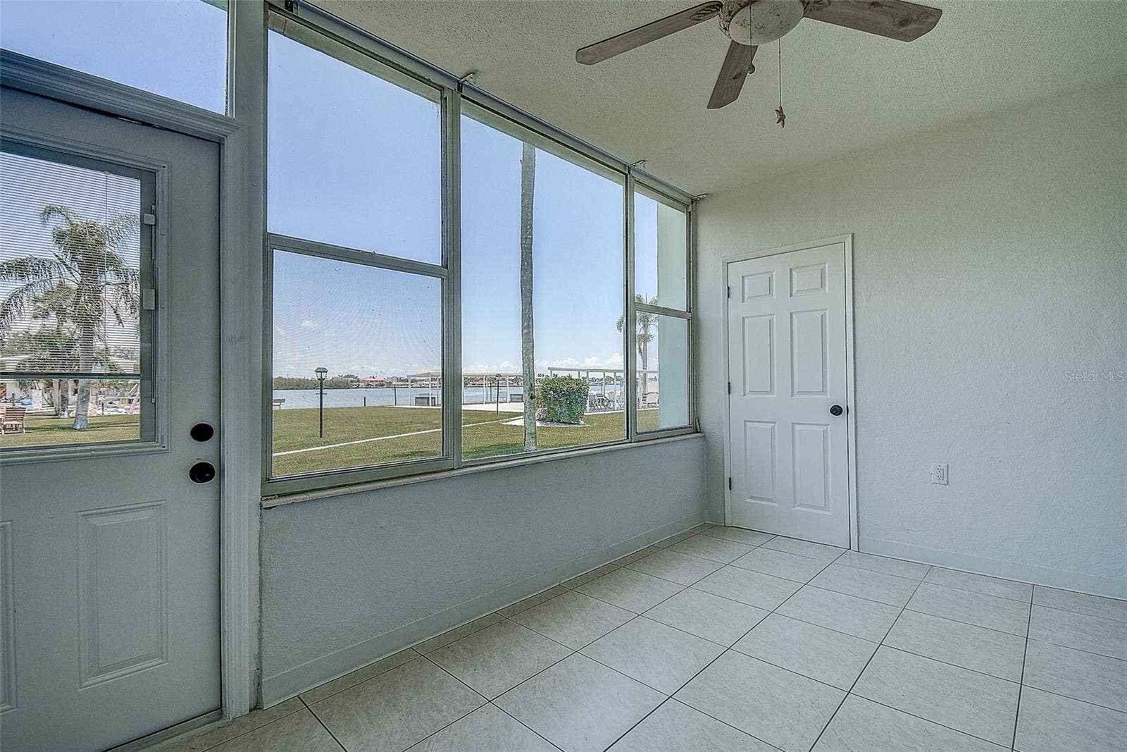 1819 SHORE DRIVE S, #110, South Pasadena, FL 33707 Florida Room