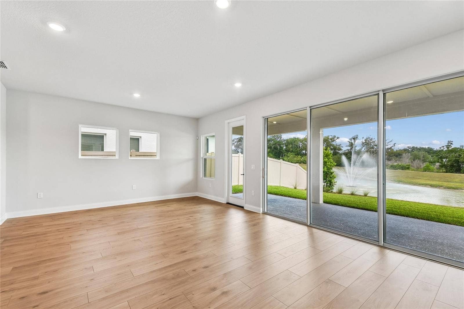 5735 LEAFLET TRAIL, Mount Dora, FL 32757