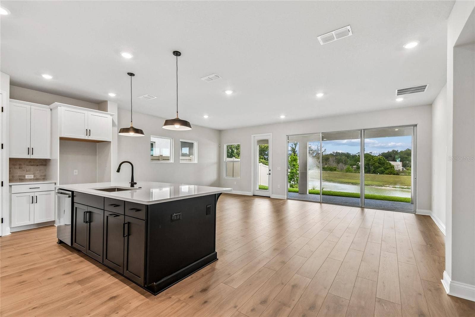 5735 LEAFLET TRAIL, Mount Dora, FL 32757