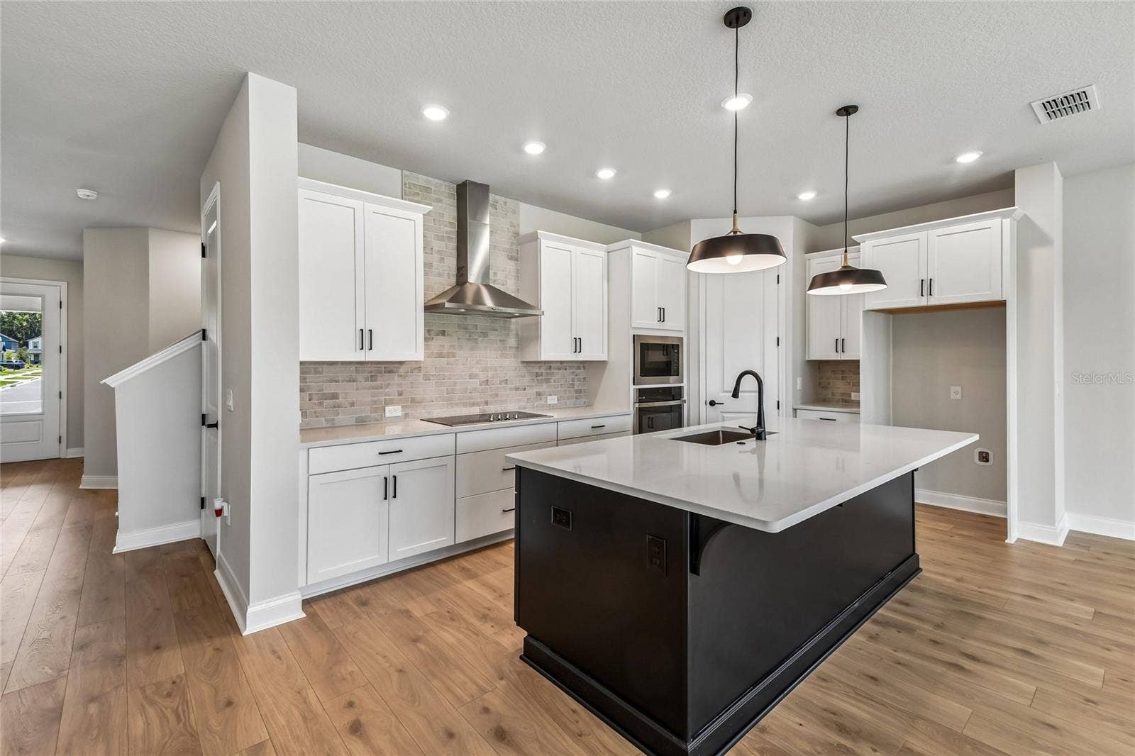 5735 LEAFLET TRAIL, Mount Dora, FL 32757