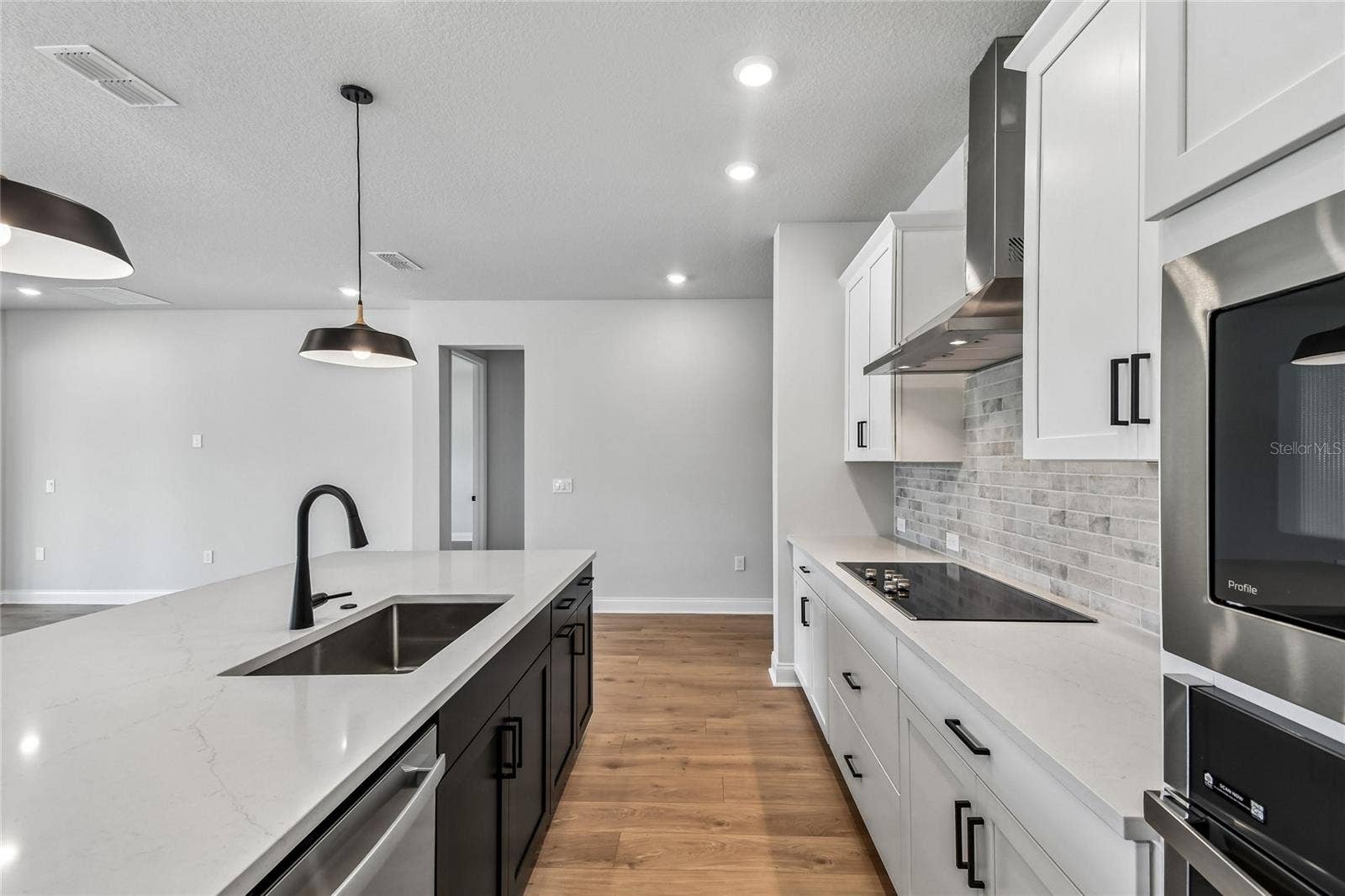 5735 LEAFLET TRAIL, Mount Dora, FL 32757