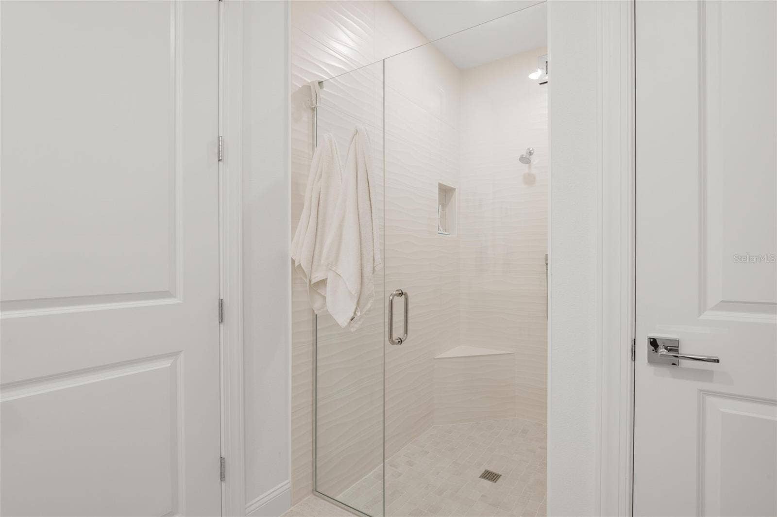 Primary En-Suite
