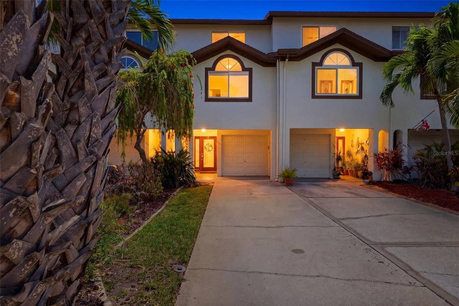 Property photo for 381 MADEIRA CIRCLE, Tierra Verde, FL