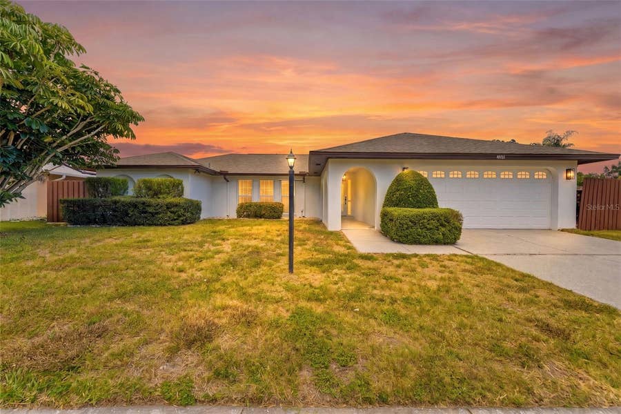 Property photo for 10711 FRANCES LN, Largo, FL