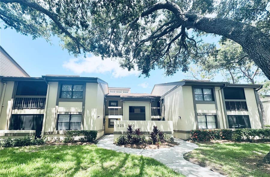 Property photo for 328 WOODLAKE WYNDE, Oldsmar, FL