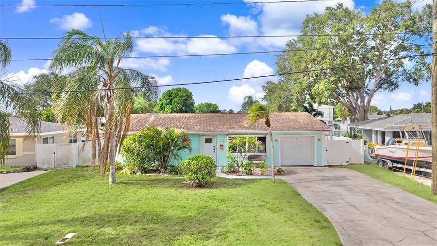 Property photo for 9472 TREASURE LANE NE, St Petersburg, FL