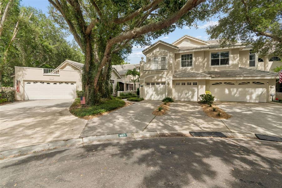 Property photo for 460 DATE PALM COURT NE, St Petersburg, FL
