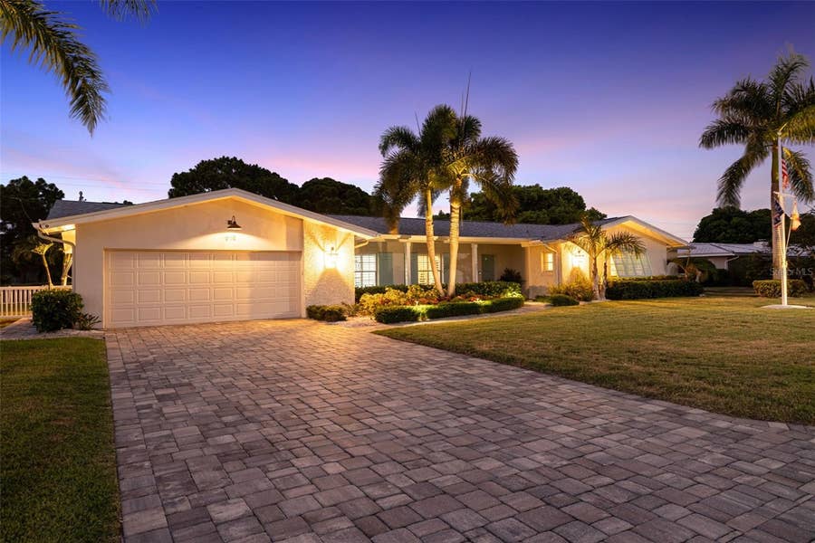 Property photo for 616 PINELAND AVENUE, Belleair, FL