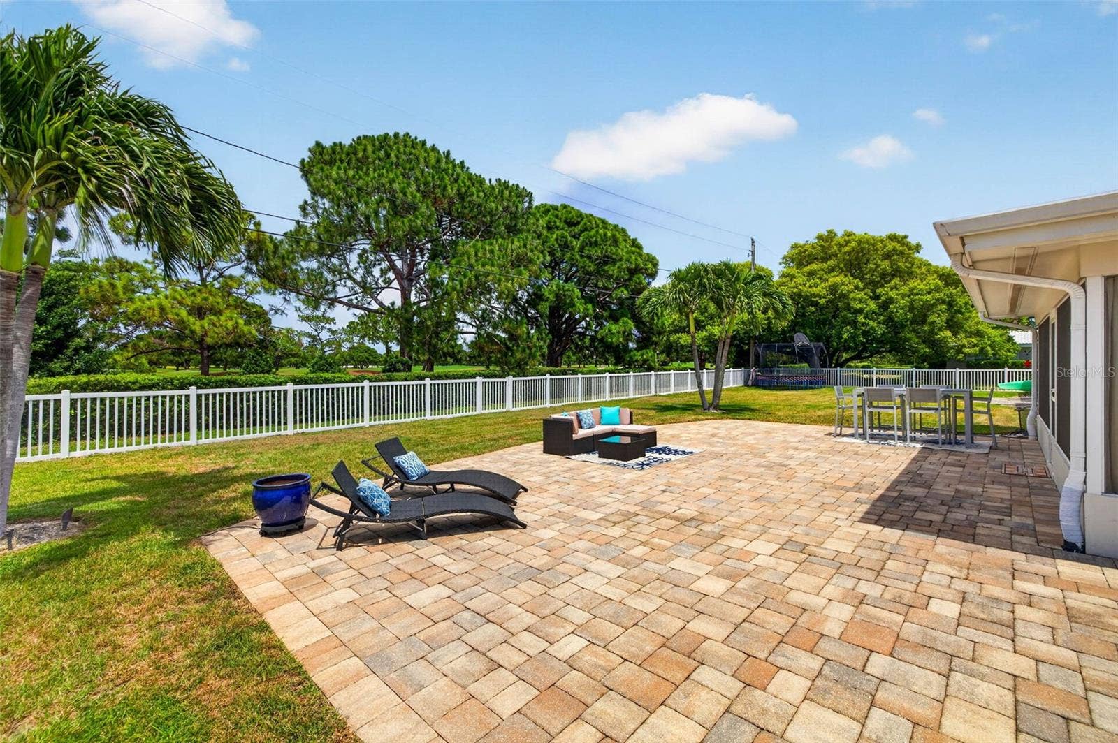 616 PINELAND AVENUE, Belleair, FL 33756 Backyard