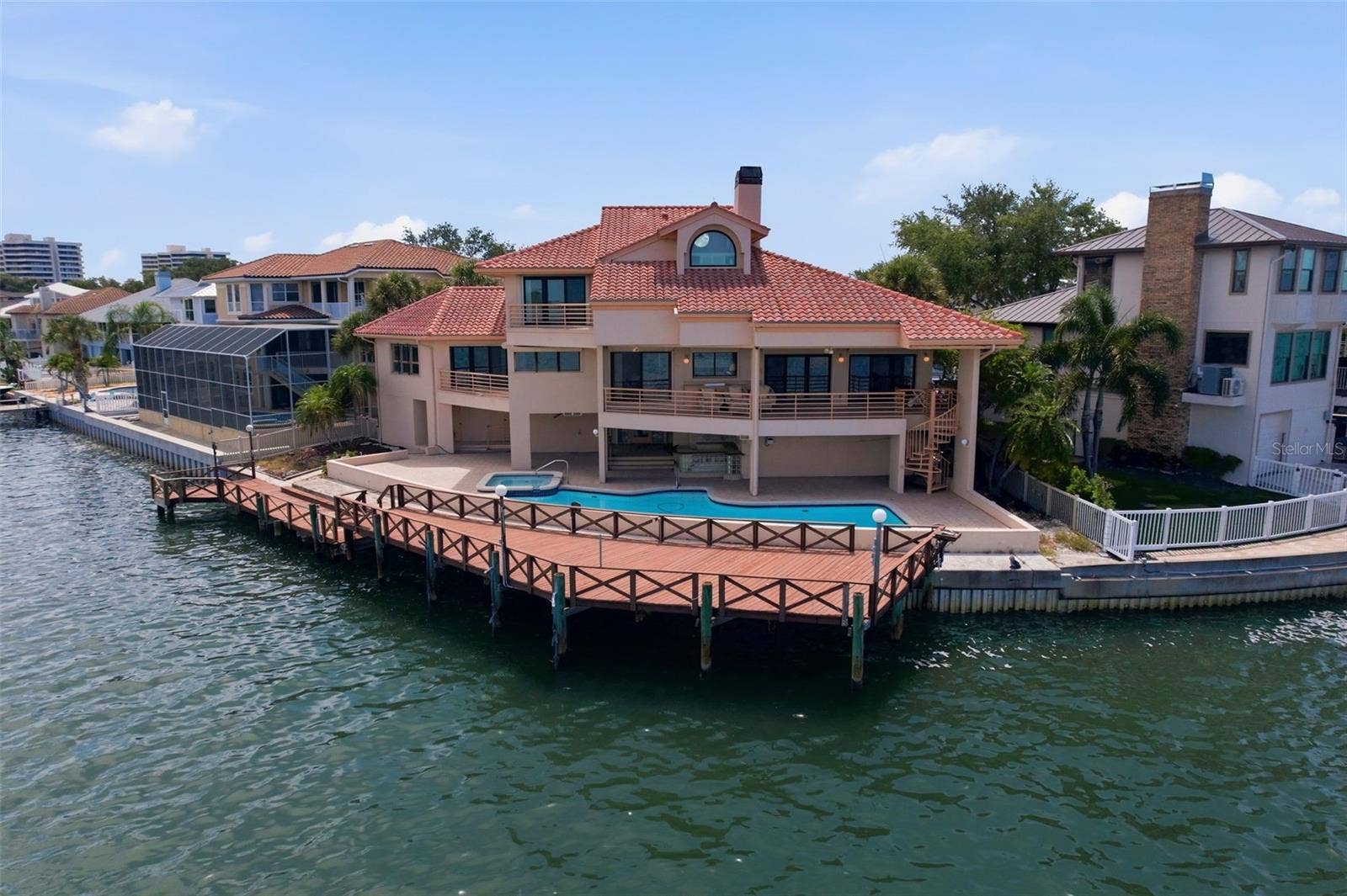 2869 SEABREEZE DRIVE S, Gulfport, FL 33707