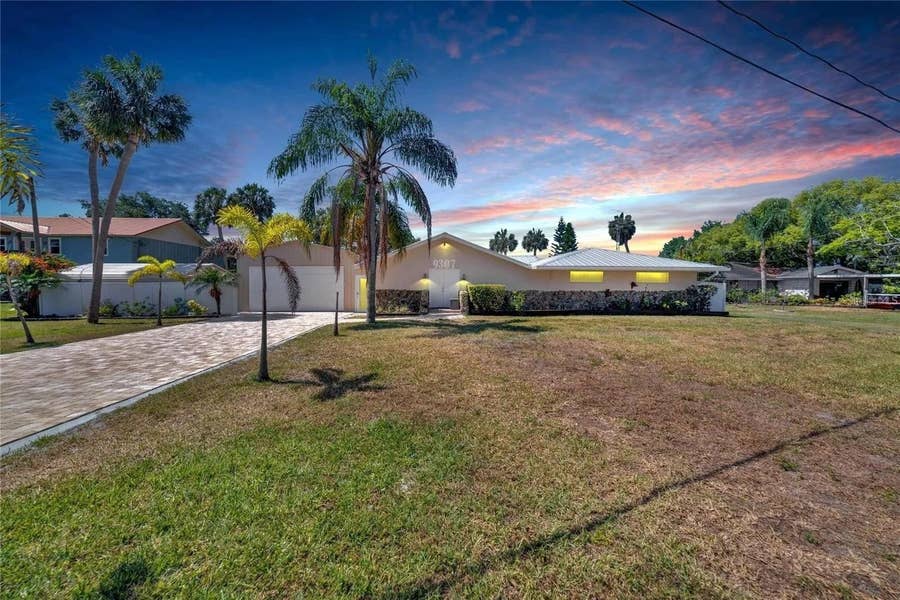 Property photo for 9307 RIVER COVE DRIVE, Riverview, FL