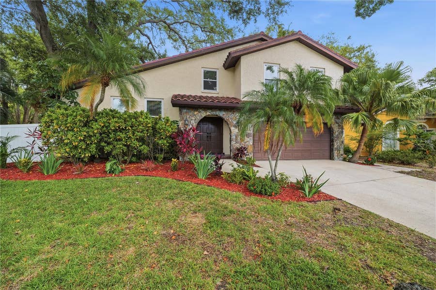 Property photo for 2034 CINDY CIRCLE, Palm Harbor, FL