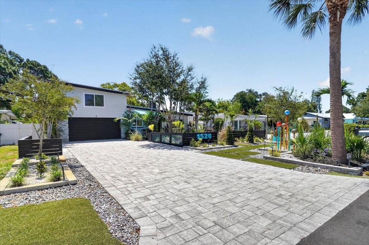 1520 60TH STREET S, Gulfport, FL 33707 1520 60TH STREET S, Gulfport, FL 33707