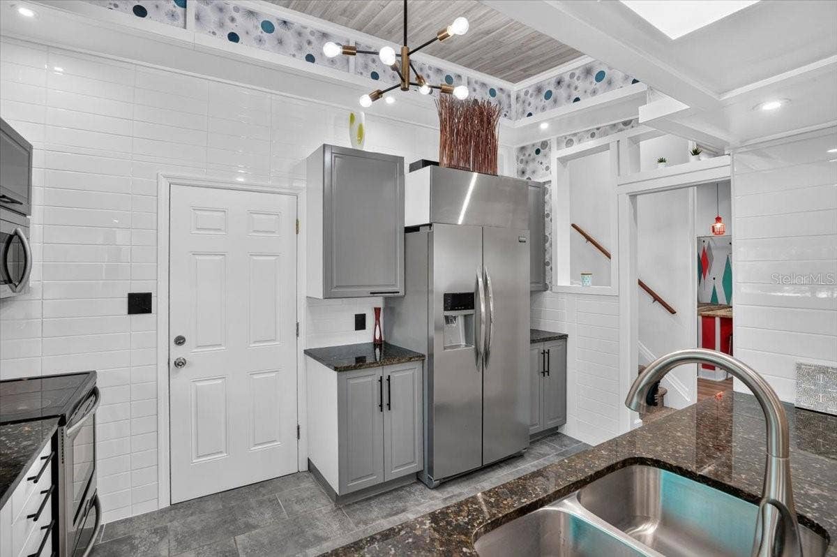 1520 60TH STREET S, Gulfport, FL 33707 1520 60TH STREET S, Gulfport, FL 33707