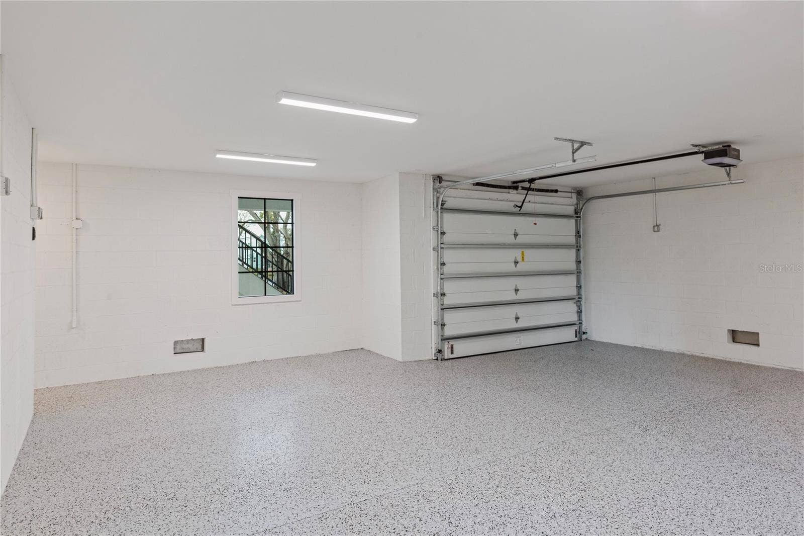220 90TH AVENUE NE, St Petersburg, FL 33702 220 90TH AVENUE NE, St Petersburg, FL 33702