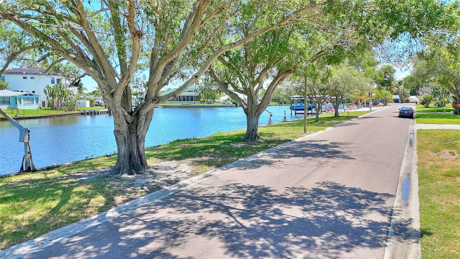220 90TH AVENUE NE, St Petersburg, FL 33702 220 90TH AVENUE NE, St Petersburg, FL 33702