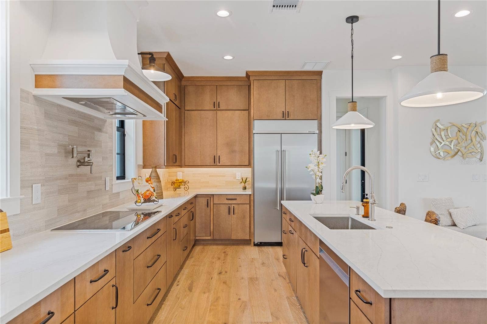 220 90TH AVENUE NE, St Petersburg, FL 33702 220 90TH AVENUE NE, St Petersburg, FL 33702
