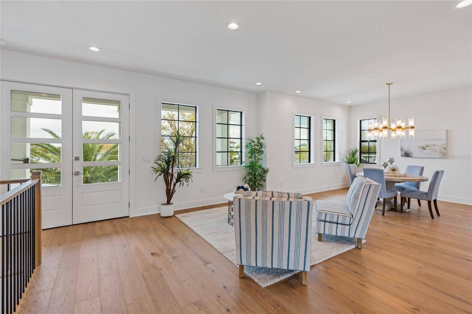 220 90TH AVENUE NE, St Petersburg, FL 33702 220 90TH AVENUE NE, St Petersburg, FL 33702