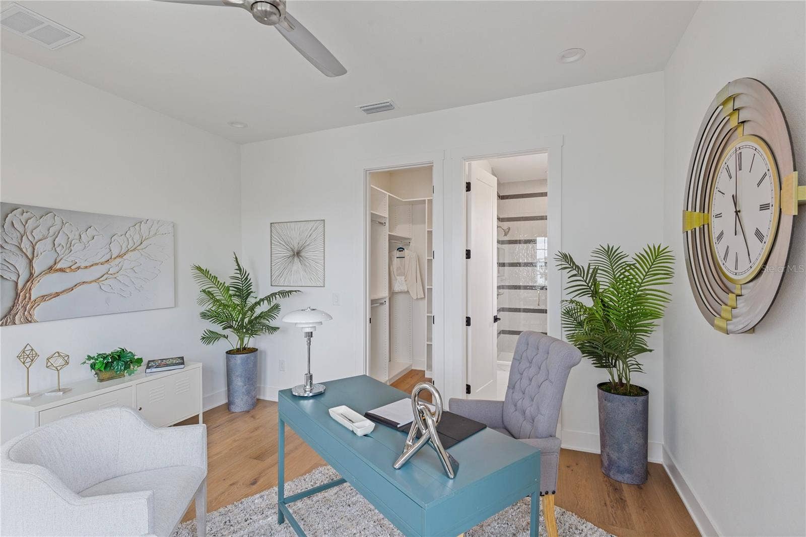 220 90TH AVENUE NE, St Petersburg, FL 33702 220 90TH AVENUE NE, St Petersburg, FL 33702