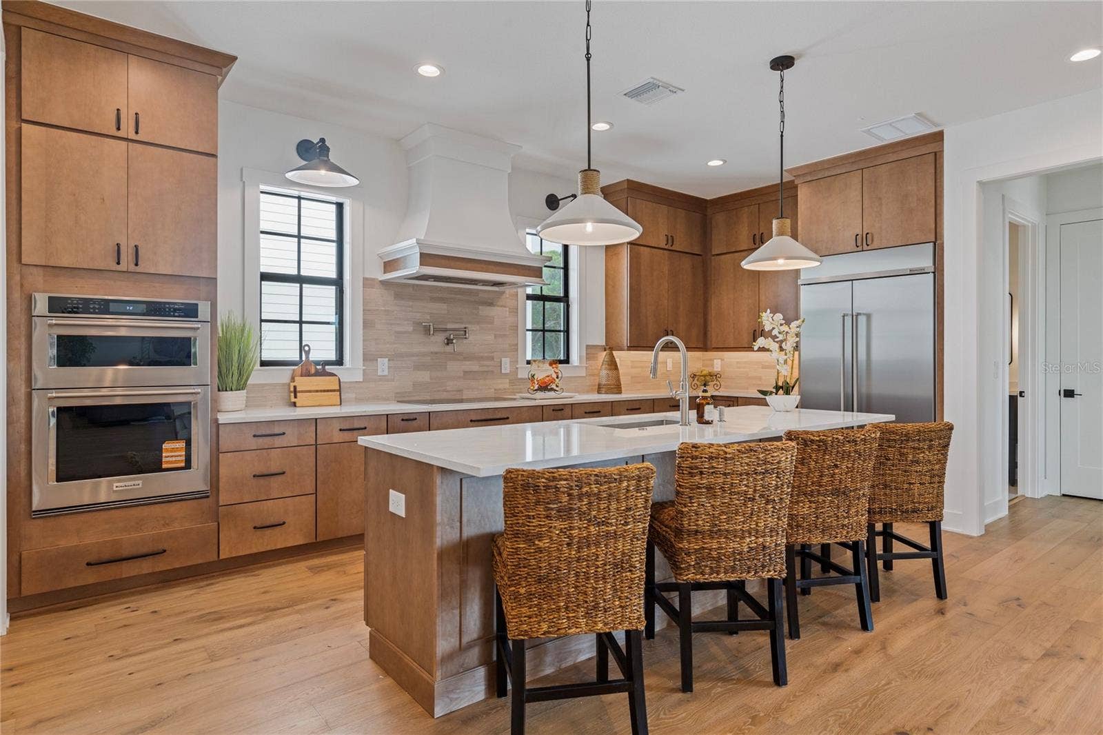 220 90TH AVENUE NE, St Petersburg, FL 33702 220 90TH AVENUE NE, St Petersburg, FL 33702