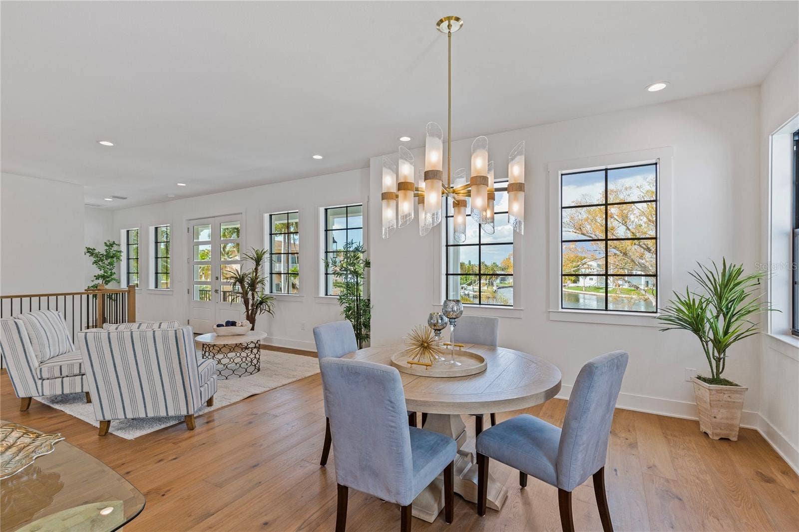 220 90TH AVENUE NE, St Petersburg, FL 33702 220 90TH AVENUE NE, St Petersburg, FL 33702