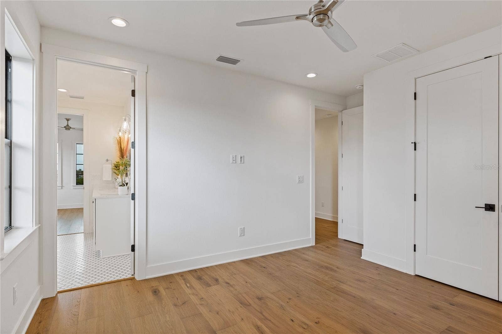 220 90TH AVENUE NE, St Petersburg, FL 33702 220 90TH AVENUE NE, St Petersburg, FL 33702