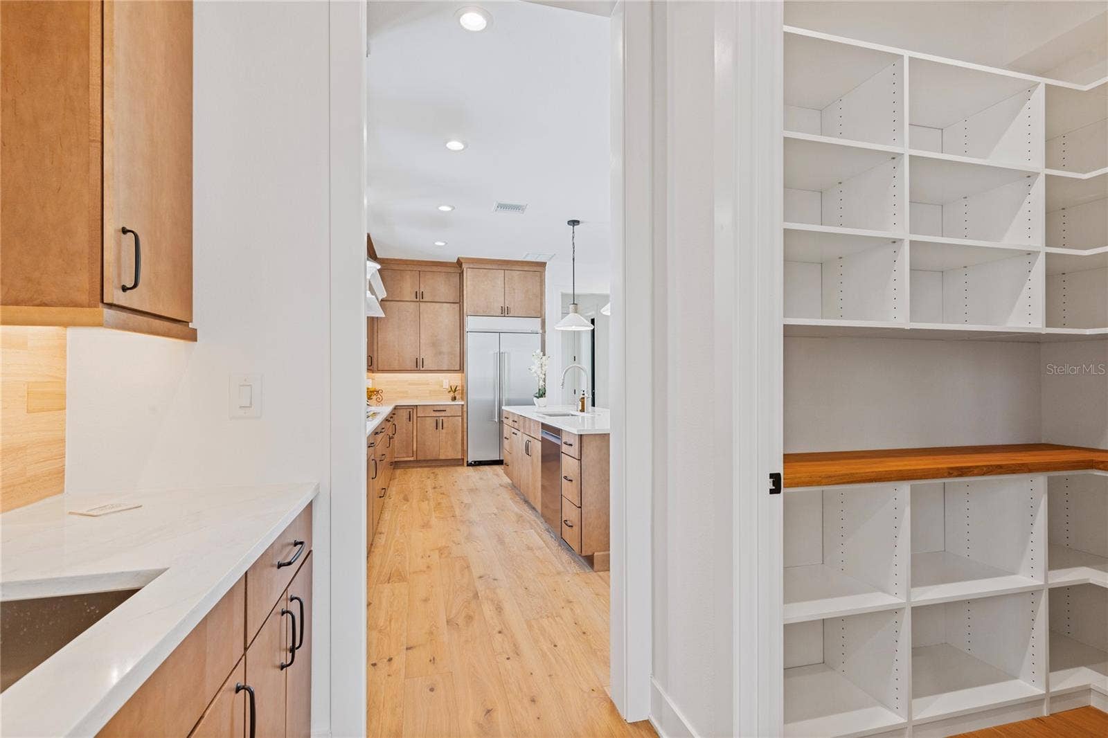 220 90TH AVENUE NE, St Petersburg, FL 33702 220 90TH AVENUE NE, St Petersburg, FL 33702