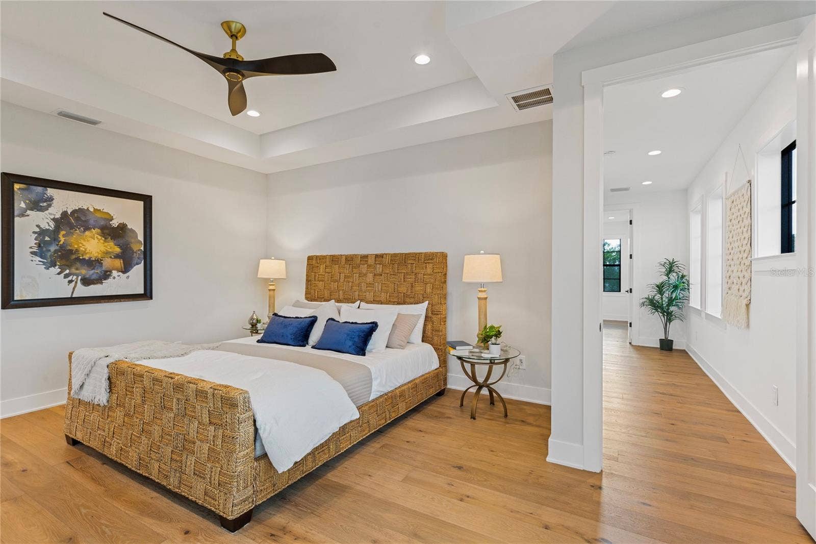 220 90TH AVENUE NE, St Petersburg, FL 33702 220 90TH AVENUE NE, St Petersburg, FL 33702
