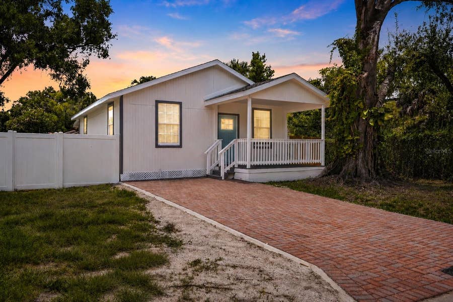 Property photo for 7608 N HUNTLEY AVENUE, Tampa, FL