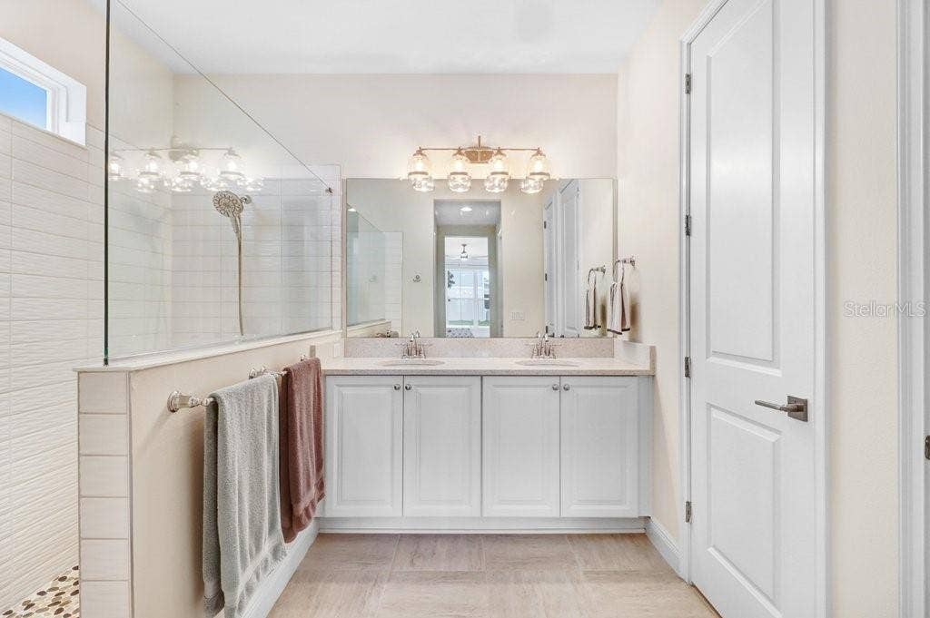 3847 LAJUANA BOULEVARD, Wesley Chapel, FL 33543