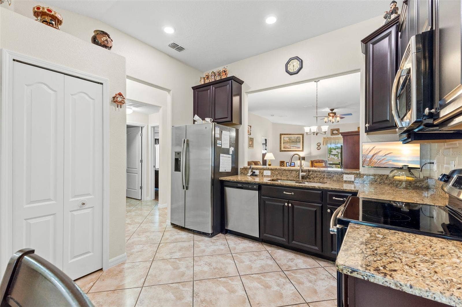 13627 CREST LAKE DRIVE, Hudson, FL 34669 13627 CREST LAKE DRIVE, Hudson, FL 34669