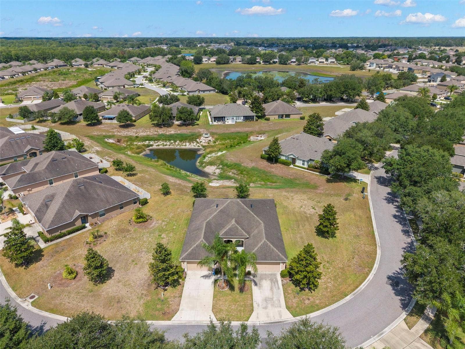 13627 CREST LAKE DRIVE, Hudson, FL 34669 13627 CREST LAKE DRIVE, Hudson, FL 34669