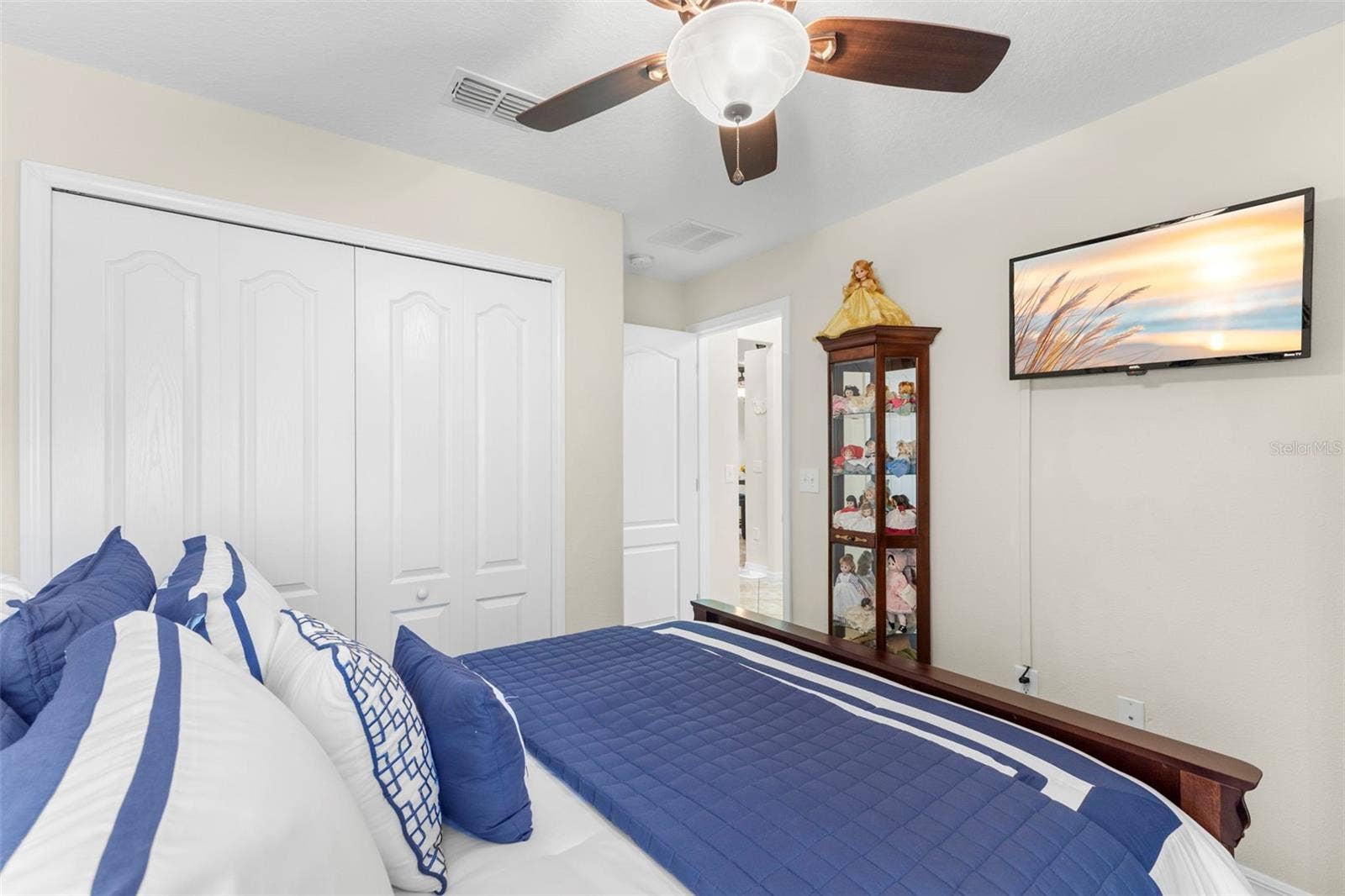 13627 CREST LAKE DRIVE, Hudson, FL 34669 13627 CREST LAKE DRIVE, Hudson, FL 34669