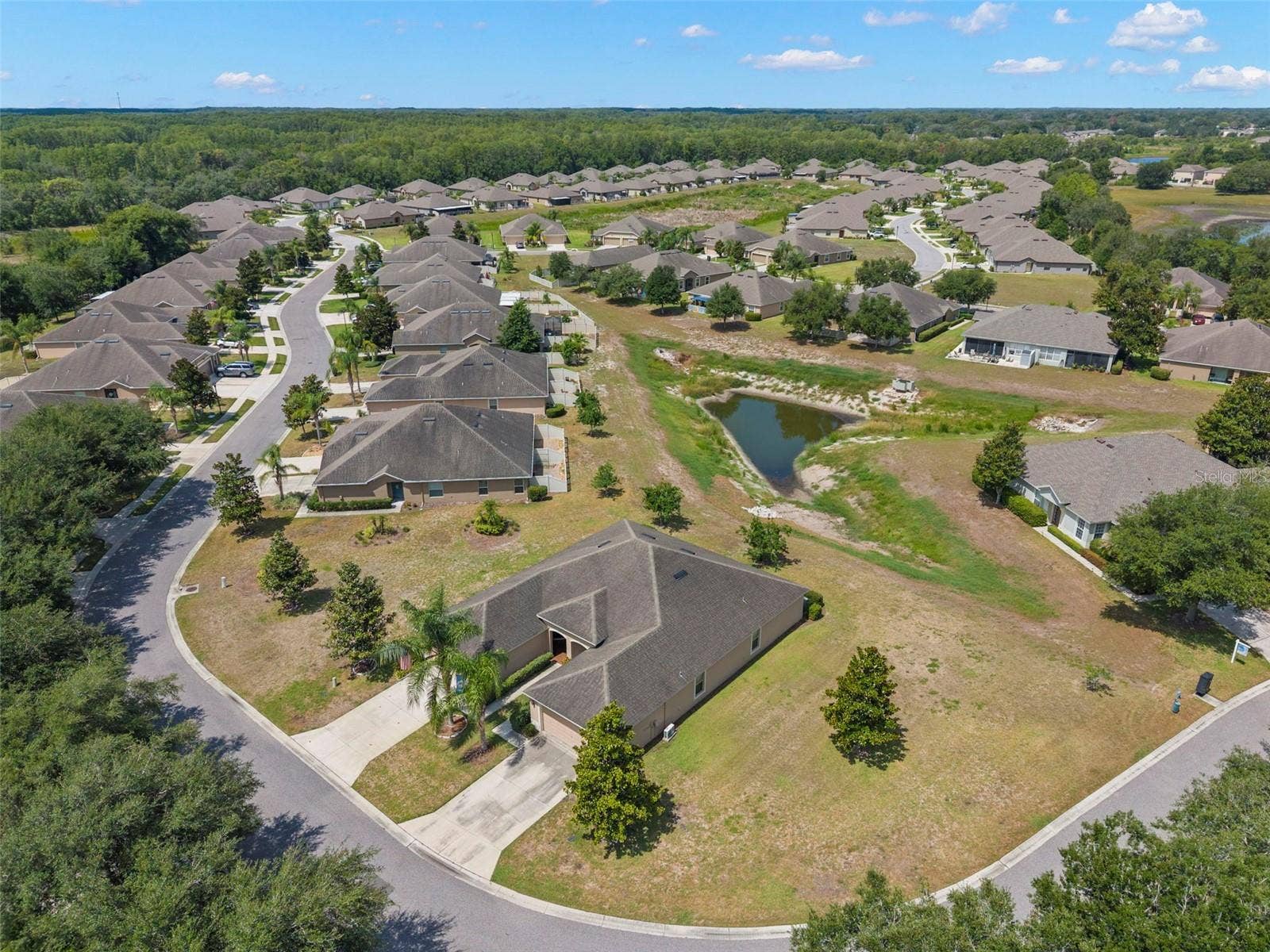 13627 CREST LAKE DRIVE, Hudson, FL 34669 13627 CREST LAKE DRIVE, Hudson, FL 34669