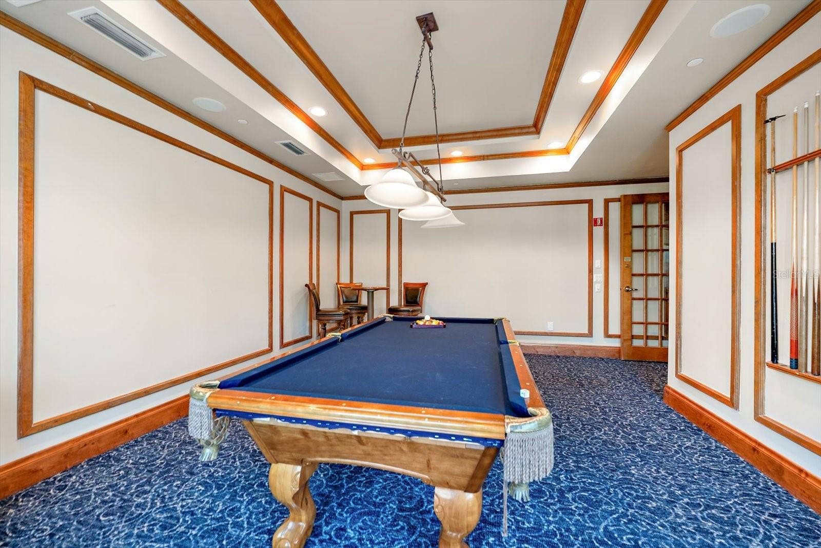 1170 GULF BOULEVARD, #404, Clearwater Beach, FL 33767 The billiards room is the perfect spot to gather with friends & family or simply enjoy a quiet game with a special personl.